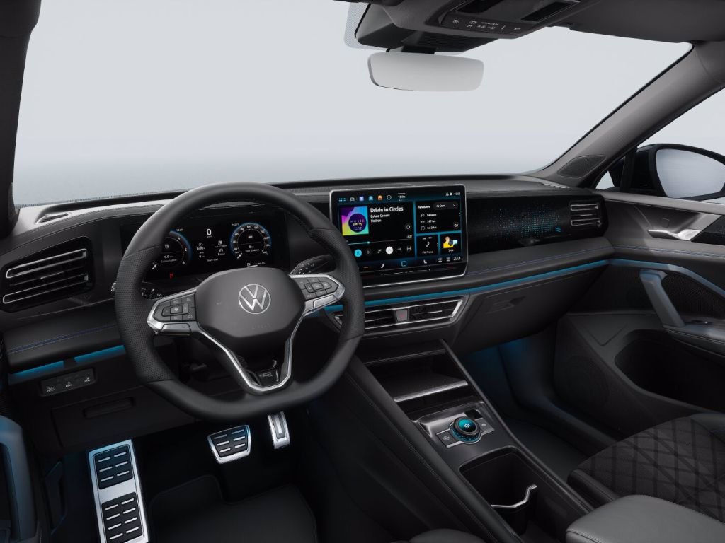 VOLKSWAGEN Nuova Tiguan R-Line Plus 1.5 eTSI ACT 110 kW (150 CV) DSG