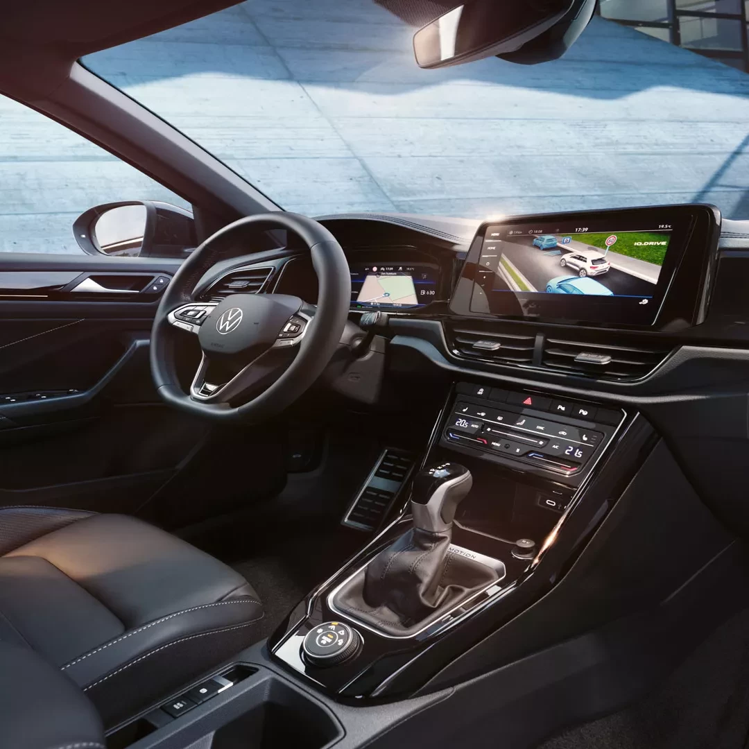 TC1133 T Roc Interior 16 9 Fcc