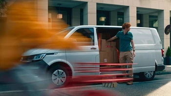 Volkswagen Transporter Kombi 01